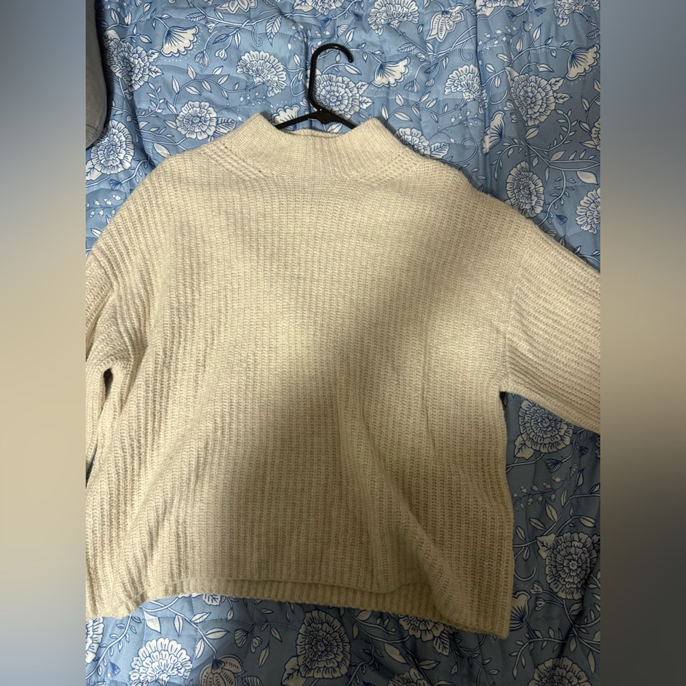 Old Navy Cream Turtleneck Sweater
